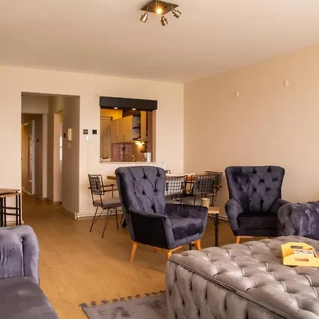 Furnished Stylish Sea View Flat In Konak شقة *