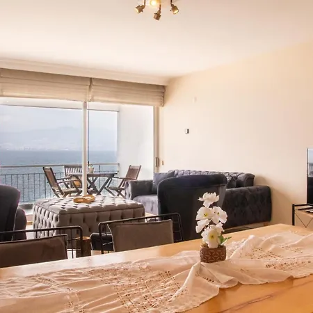 Furnished Stylish Sea View Flat In Konak * إزمير