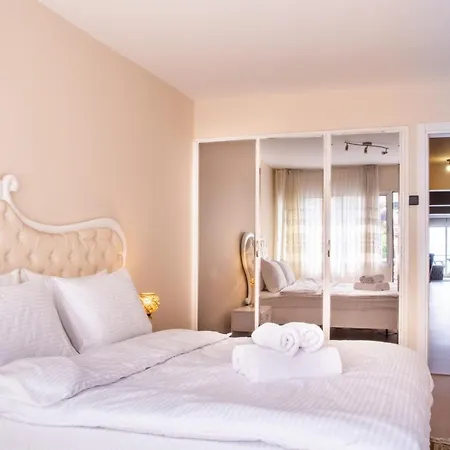 شقة Furnished Stylish Sea View Flat In Konak إزمير