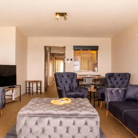 Furnished Stylish Sea View Flat In Konak *